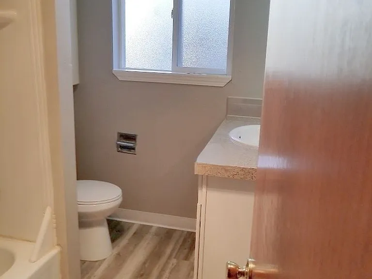 West Slope Apartments — Photo 31