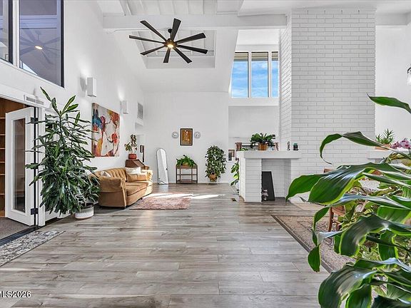 4th image of 3902 Sarah Ct