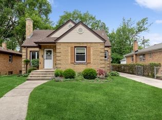 1220 S Fairview Ave, Park Ridge, IL 60068