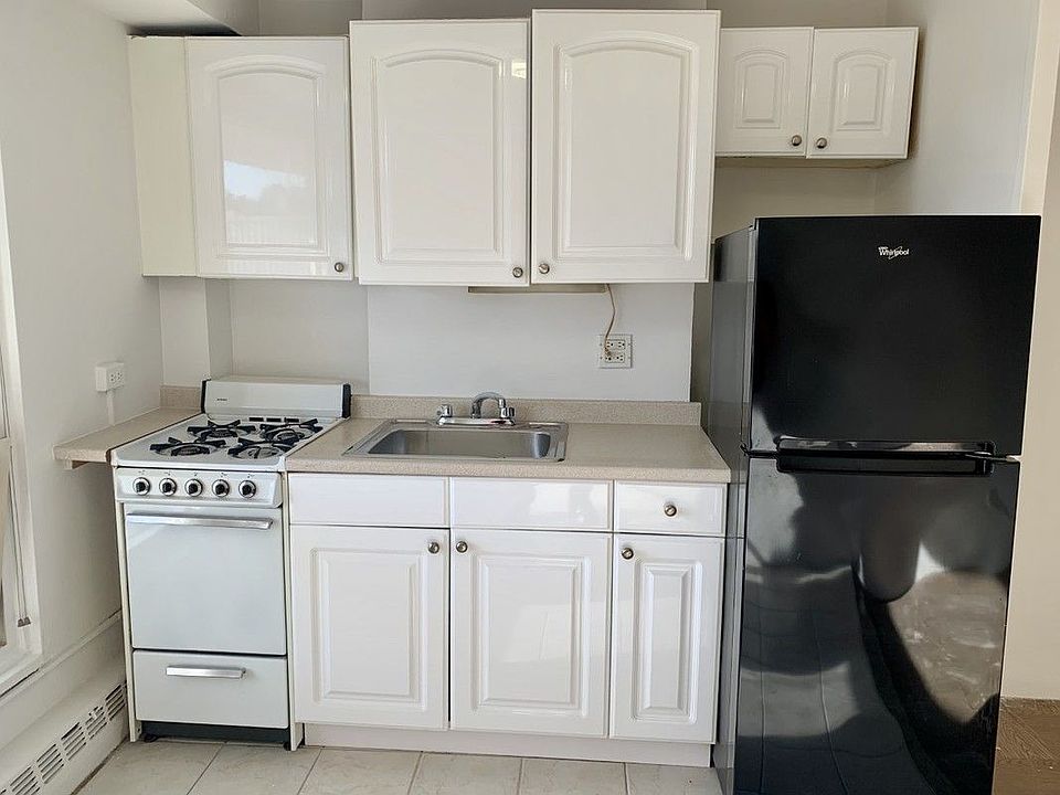 2nd image of 9707 63rd Rd APT 7N