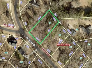 8628 W Dixie Dr, Charlotte, NC 28278