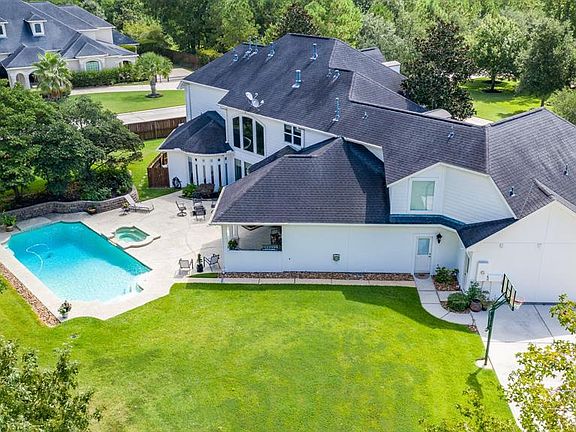 4th image of 6002 Graystone Bluffs Ct