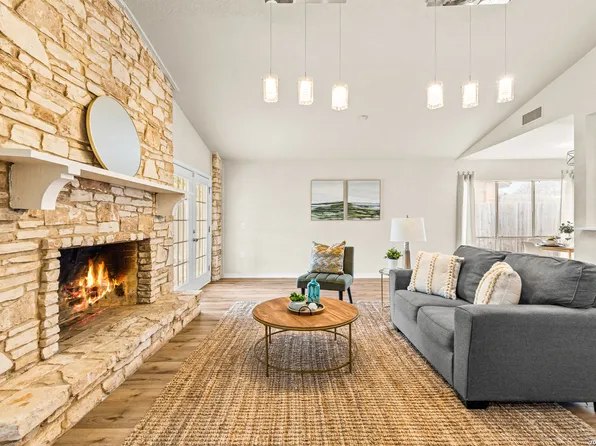 7410 Oak Marsh, Live Oak, TX 78233