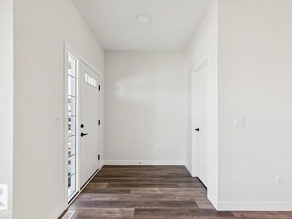 3rd image of 243 Wattle Rd