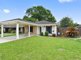 211 Caledonia Dr, Lafayette, LA 70508
