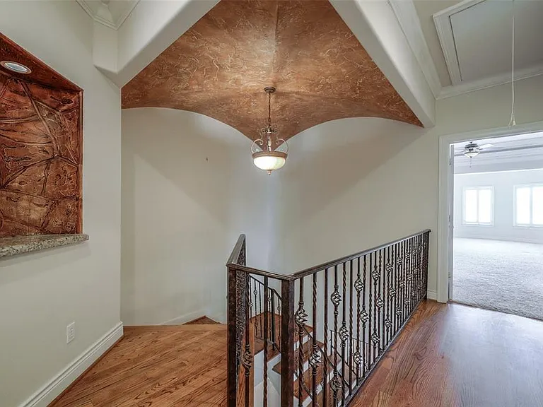 4218 Drake St #B — Photo 18