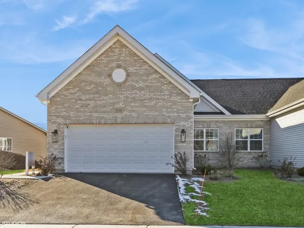 568 Madison Ln, Elgin, IL 60123