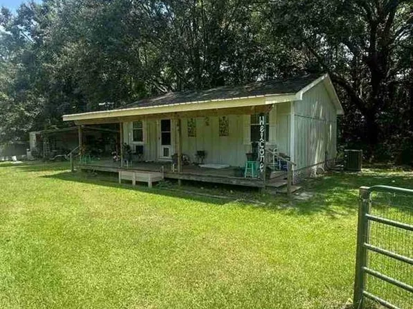 14325 Crawford Ln, Grand Bay, AL 36541