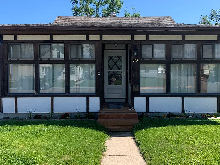 Wyoming Ave — Photo 1
