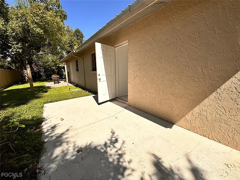 16363 Teresa Ln — Photo 12