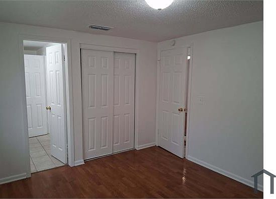 4th image of 103 Hickory Ln