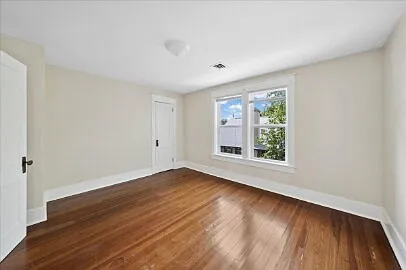1326 Riverside Dr — Photo 25