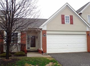 4309 Willow View Ct, Howell, MI 48843