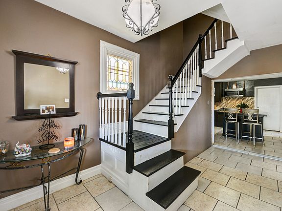 5th image of 565 Highland Ave