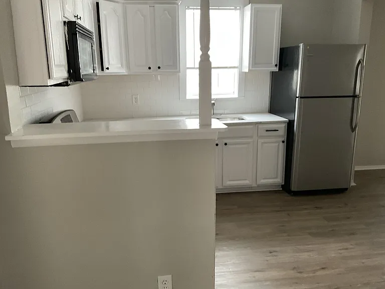 811 Rivas St — Photo 5