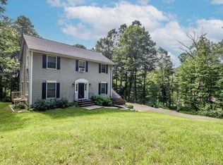 32 Limekiln Rd, Redding, CT 06896