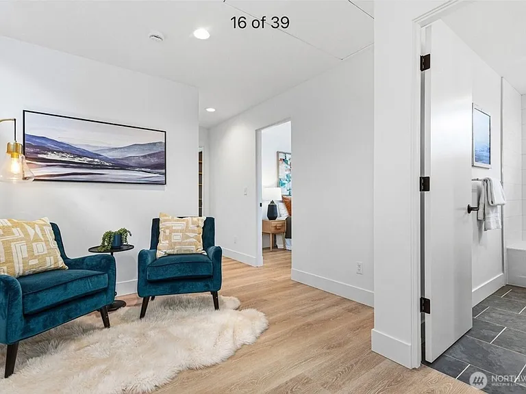 9318 47th Ave SW — Photo 13