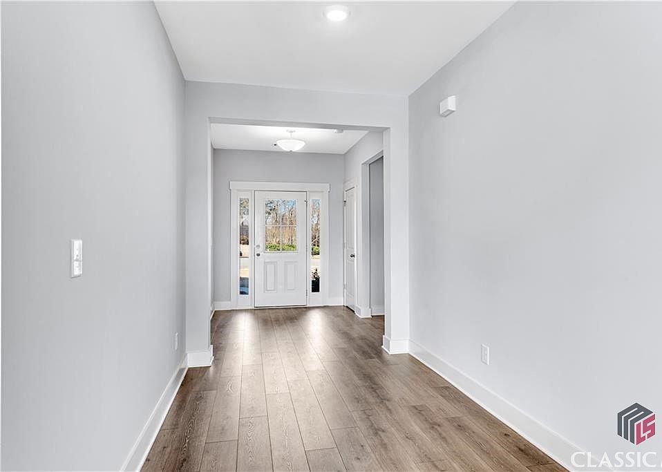 1st image of 80 Galaxie Court