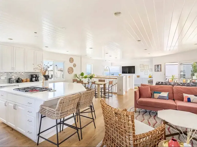 3317 Vista Dr — Photo 3