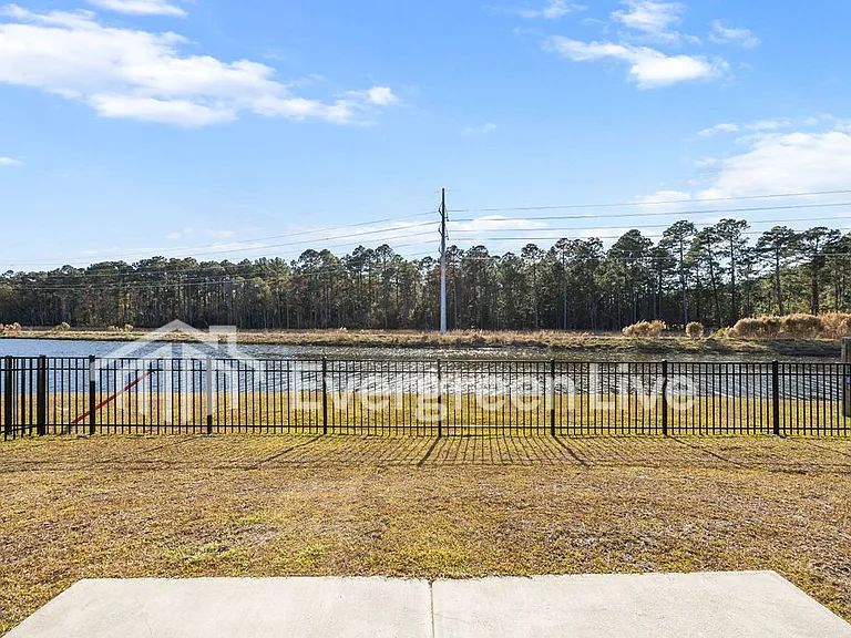 2219 Courtina Way — Photo 17