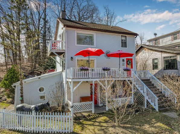 105 Canal Street, Port Ewen, NY 12466