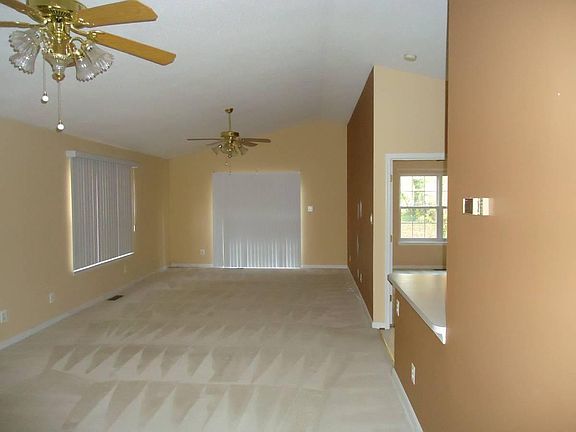 2nd image of 17642 Oriole Dr