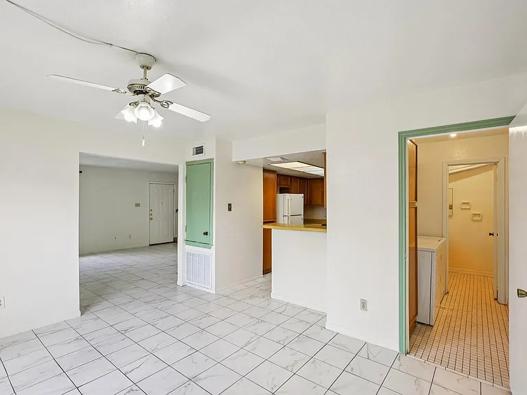 8379 La Roche Ln — Photo 9