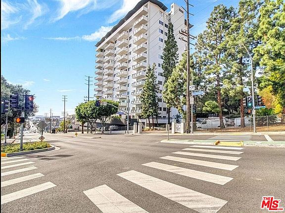 3rd image of 1155 N La Cienega Blvd APT 614