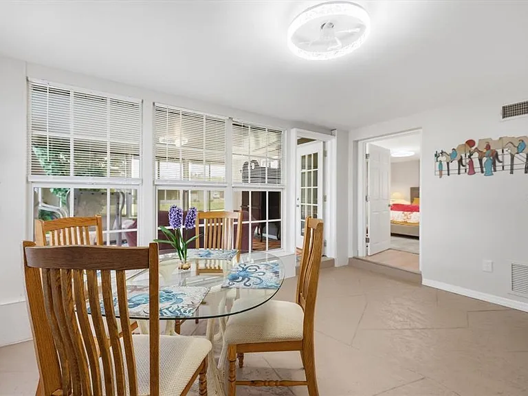 134 Paddington Rd — Photo 9