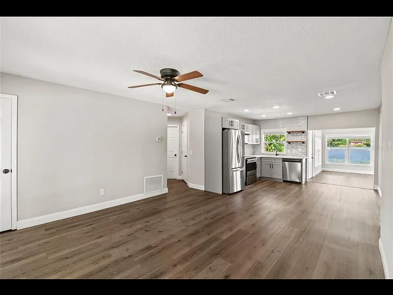 840 Bethune Dr — Photo 8