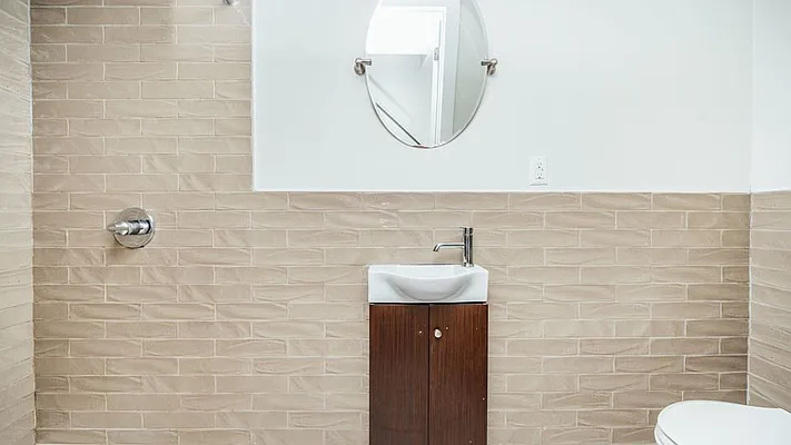 Rented by Nooklyn NYC LLC | media 45