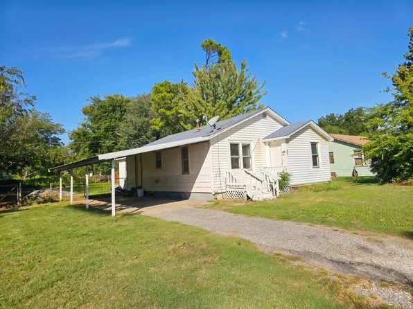 405 S Maple St, Davis, OK 73030