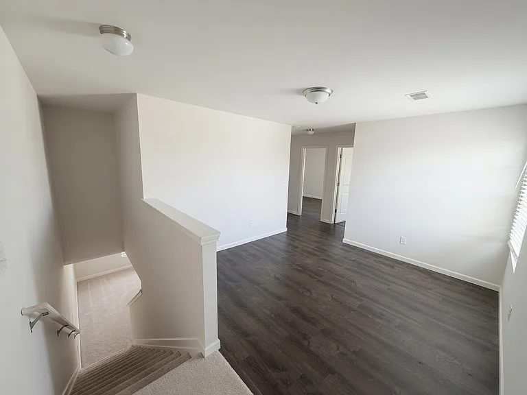 22 Oxford Ln — Photo 15