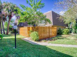 2014 Vista Oaks Cir NE, Palm Bay, FL 32905