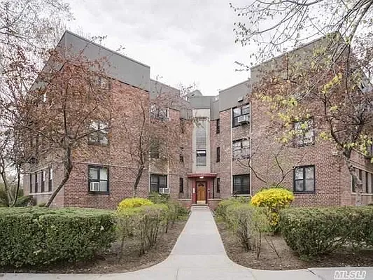 Sold by Douglas Elliman | media 20