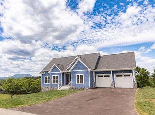 20 Cora Ln, Lexington, VA 24450