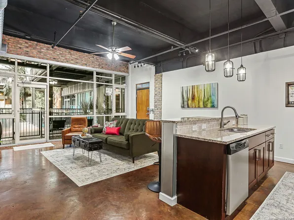 1339 S Flores #106B, San Antonio, TX 78204