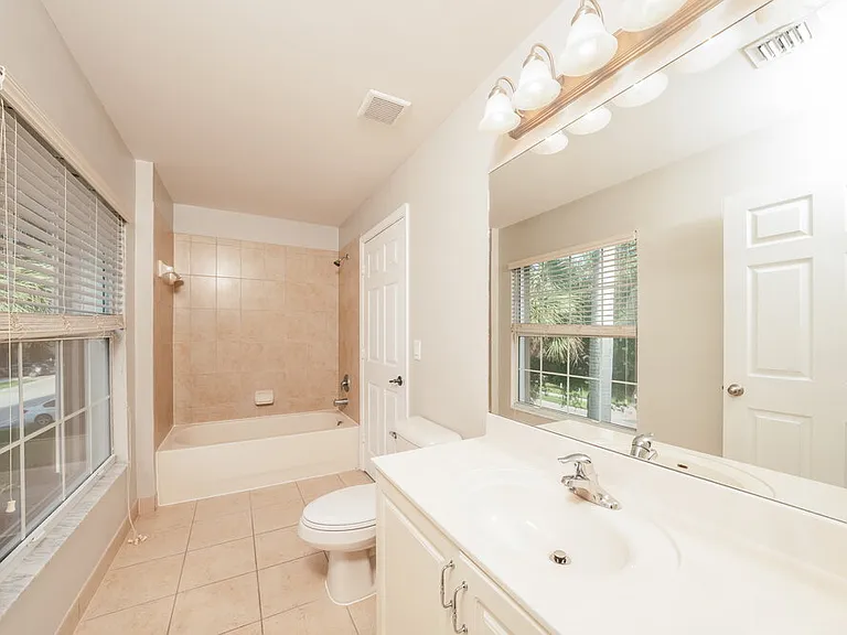 7617 Jewelwood Dr — Photo 15