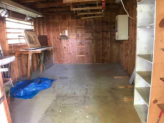 5th image of 825 Daffodil Dr