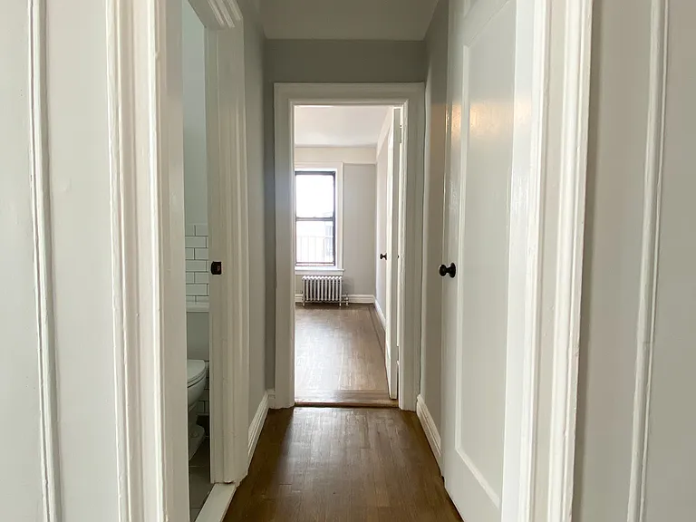 28-25 34th St #43 — Photo 6