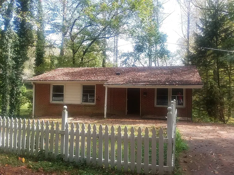29 Rosenwald Ln — Photo 5