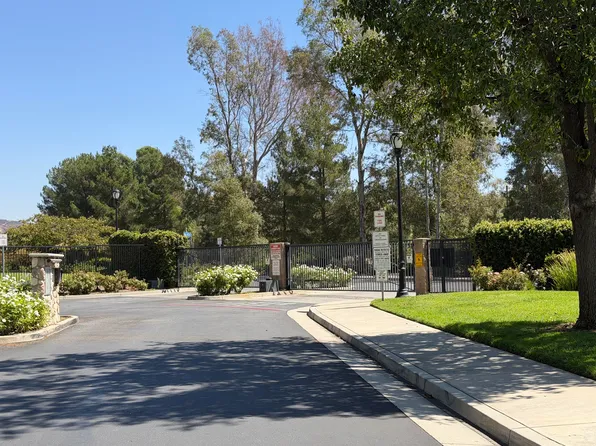 25413 Holly Beach Dr, Santa Clarita, CA 91350