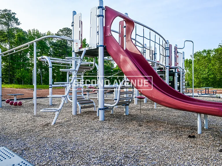 267 Limestone Cir — Photo 23