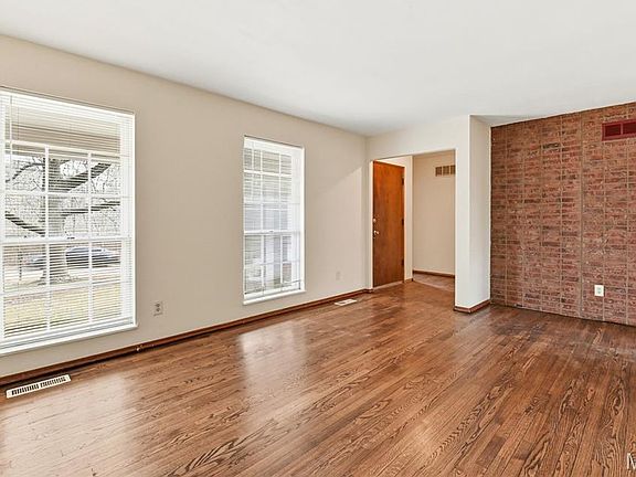 3rd image of 11625 Mehl Ave