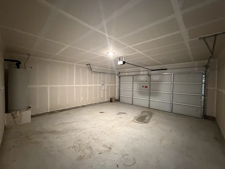 624 Criner St — Photo 15