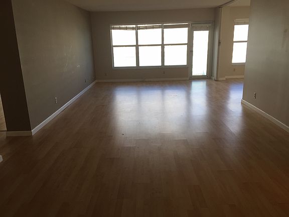 3rd image of 3900 Galt Ocean Dr APT 715
