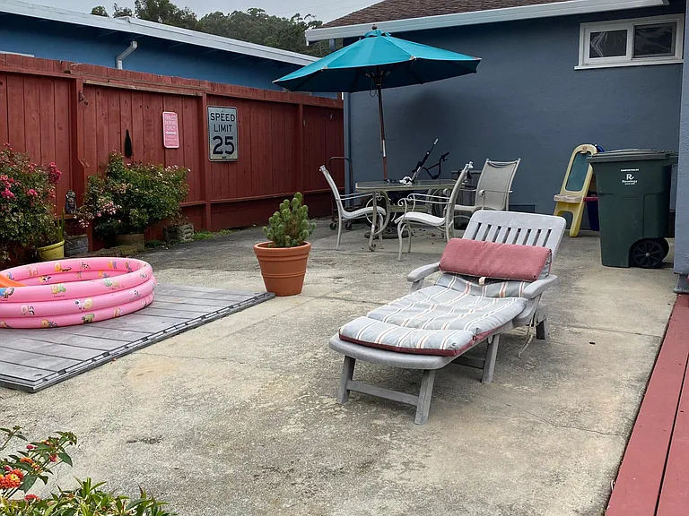 1419 Flores Dr — Photo 25