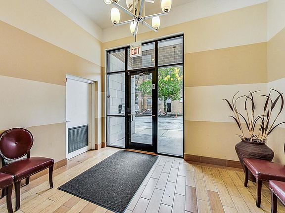 2nd image of 4755 N Washtenaw Ave APT 406