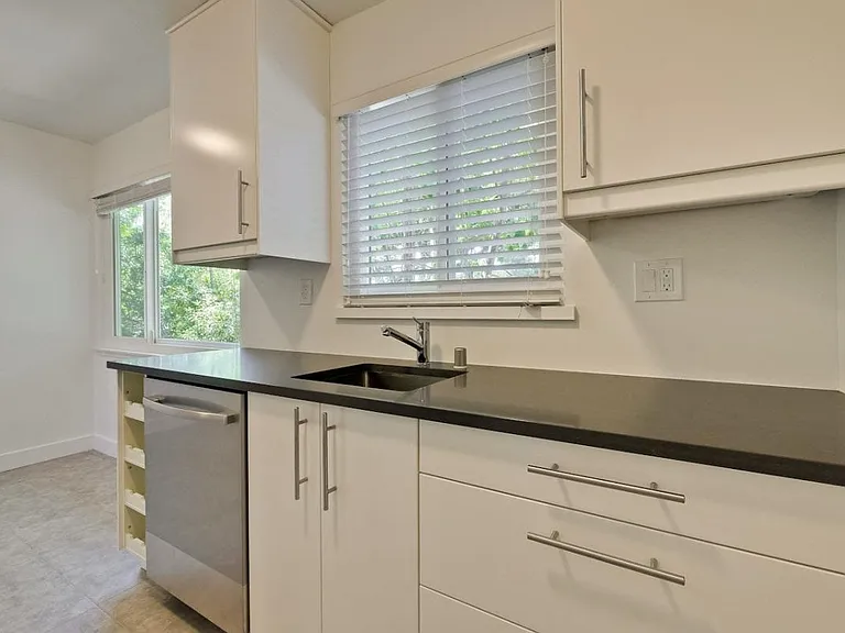 752 Live Oak Ave — Photo 16