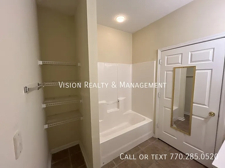 119 Kaiser St — Photo 33